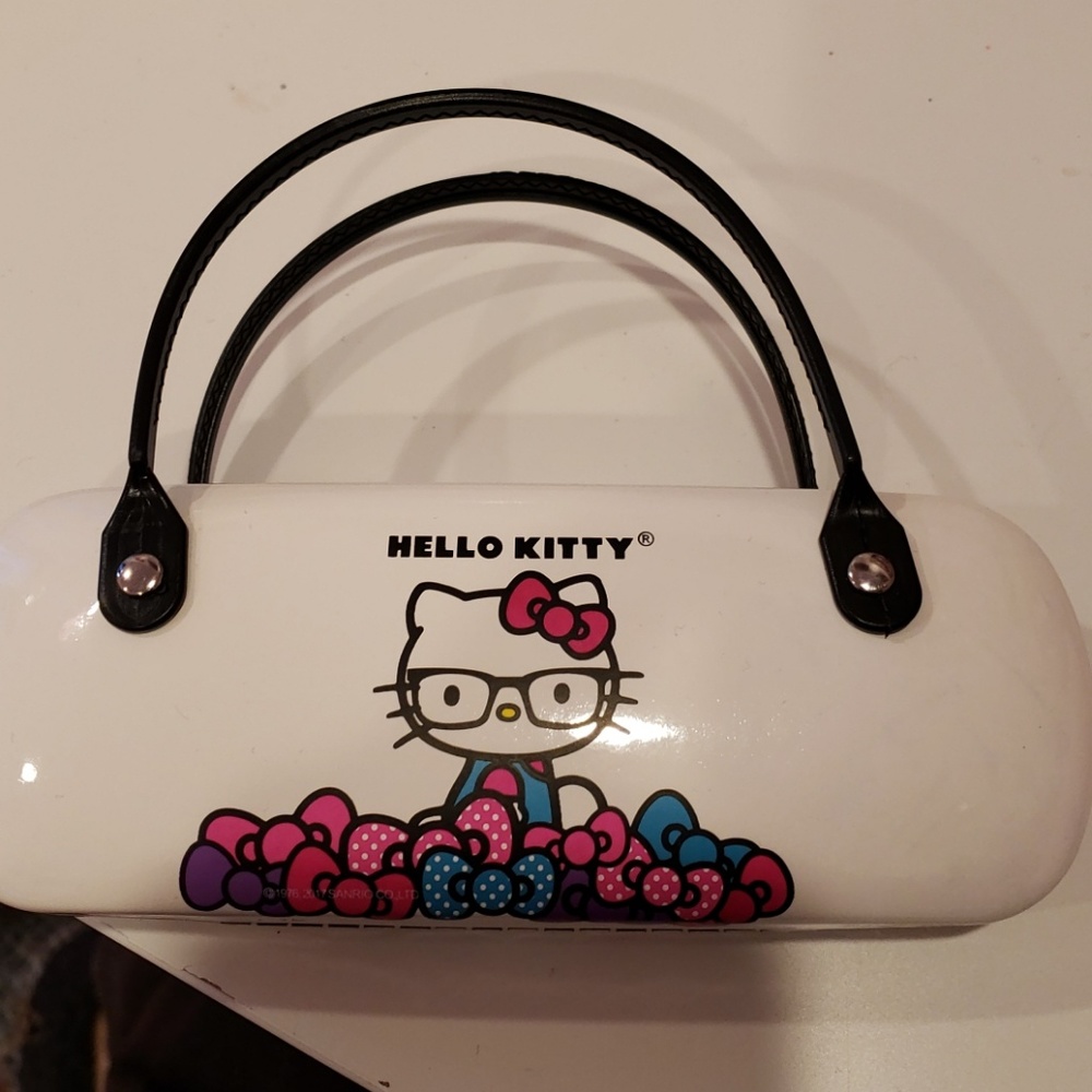 Helli Kitty kids glasses case